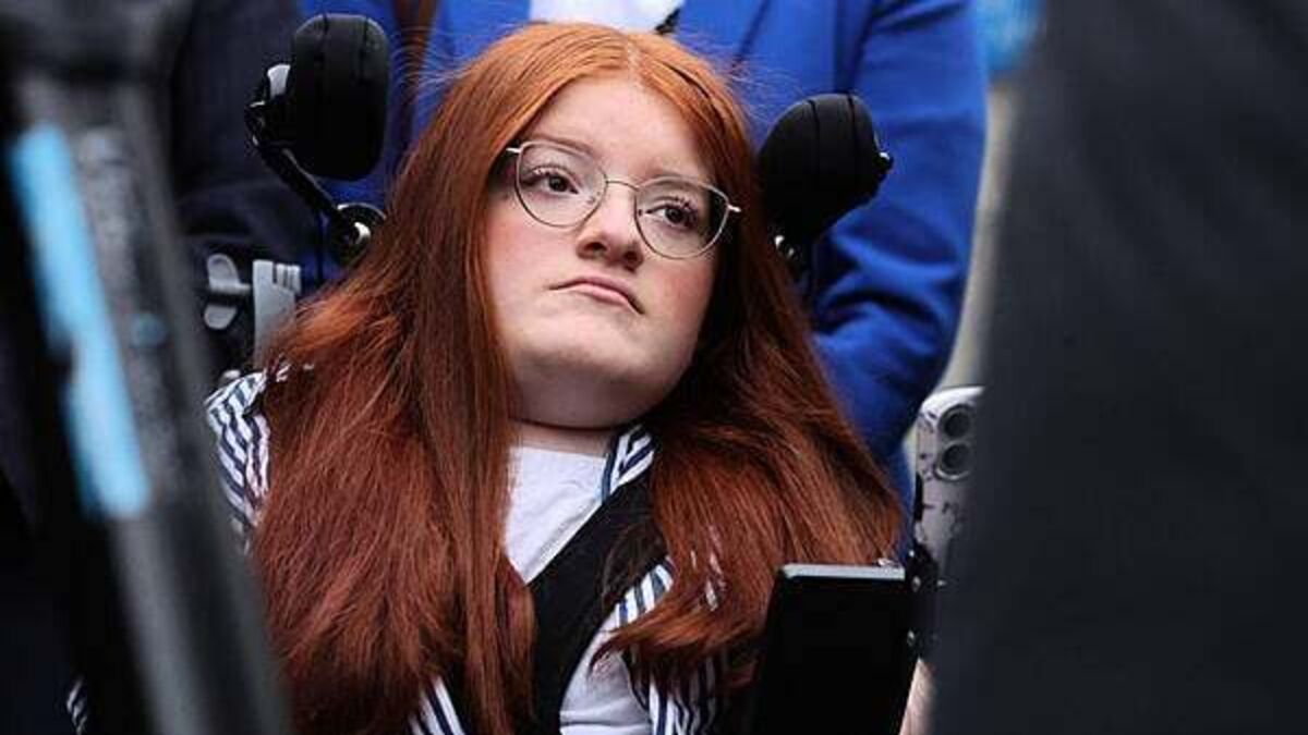 Teenager who is paralysed from neck down gets €4m settlement from hospital