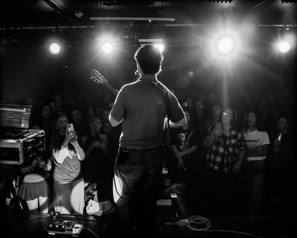 George supporting Tom Abisgold in the Courtyard Theatre.