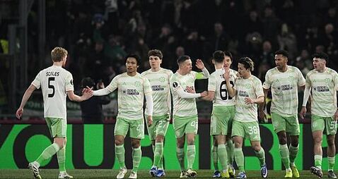 Ten-man Celtic surrender two-goal lead to draw with Bologna in Europa League