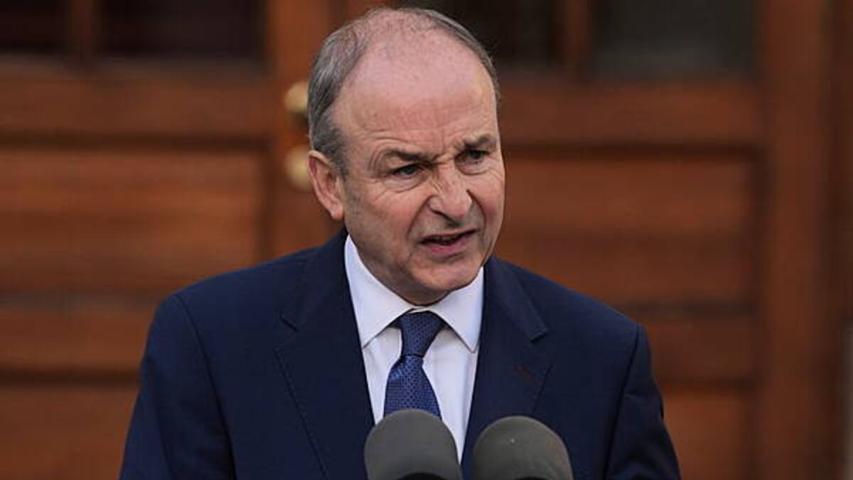 Fianna Fáil support plunges, gains for Sinn Féin and Social Democrats