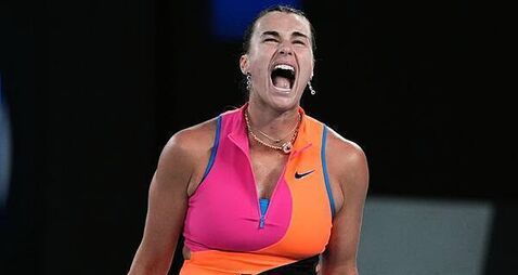 Aryna Sabalenka powers to fourth straight Australian Open final