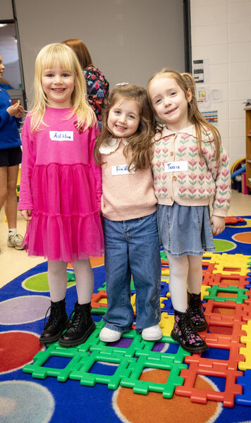  Ailbhe, Fiadh and Tessie, at Glór na Mara's open evening.
