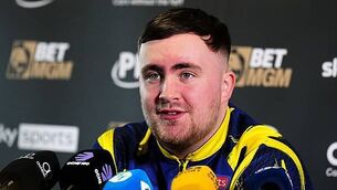 Who was making the headlines the last time Manchester United started so badly?