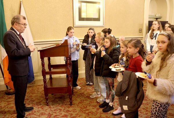 Mayor of Waterford City &amp; County Cllr Seamus Ryan held a reception at City Hall for Waterford Pantomime Society who are celebrating their 40th Anniversary. Photo: Joe Evans