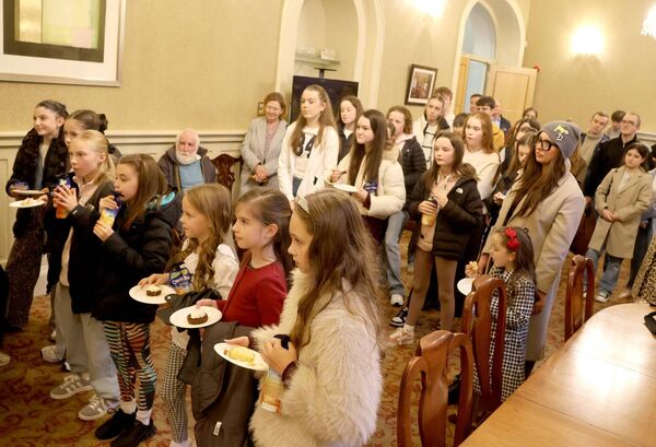 Mayor of Waterford City &amp; County Cllr Seamus Ryan held a reception at City Hall for Waterford Pantomime Society who celebrated their 40th Anniversary. Photo: Joe Evans