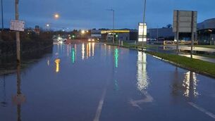 <p>Flooding on the inner ring road.</p>