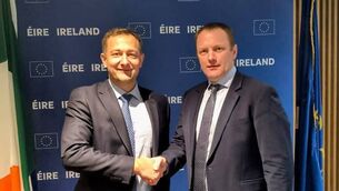 <p>ICMSA President Denis Drennan with EU Commissioner Hansen at a meeting on the next CAP Budget.</p>