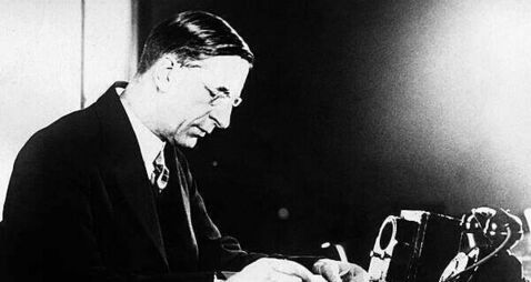 Historic records of Charles Haughey and Éamon de Valera released