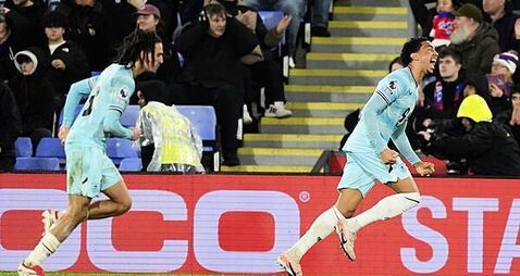 Jefferson Lerma own goal gives Burnley first win in 17 games at Crystal Palace