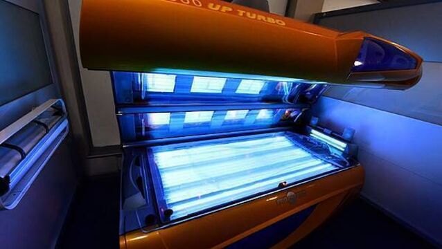 Call for crackdown on rogue sunbed operators targeting under-18s