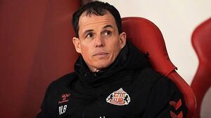 Regis Le Bris hails Sunderland energy and ambition after FA Cup win at Oxford