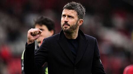 Michael Carrick eager to avoid Man Utd mood swings