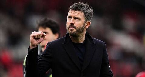 Michael Carrick eager to avoid Man Utd mood swings