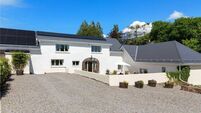 Waterford Property: Exceptionally restored farmhouse on 10 acres of land