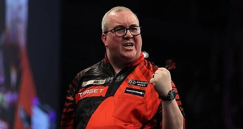 Stephen Bunting triumphs in Belfast after Luke Littler suffers another setback