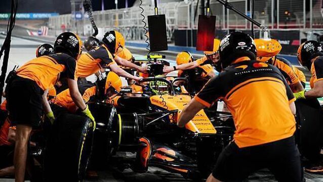 Charter flights put on as F1 bosses try to keep Australian Grand Prix on track