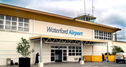 Contracts between Waterford Airport and US oil billionaire Kelcy Warren officially signed 