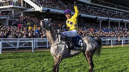 Cheltenham Day Two: II Etait Temps wins the Champions Chase