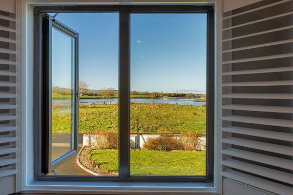 14 Waters Edge, Dungarvan, Co. Waterford. 14 Waters Edge, Dungarvan, Co. Waterford.