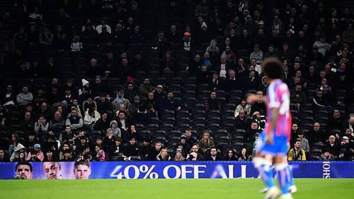 Tottenham extend season ticket deadline due to threat of relegation