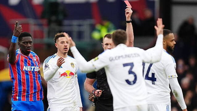 Crystal Palace held to a goalless draw by 10-man Leeds