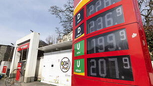 Man arrested over ‘hazardous’ driving in stolen Dublin car on busy motorway Man arrested over ‘hazardous’ driving in stolen Dublin car on busy motorway