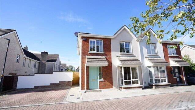 Waterford Property: Family home in city's popular Farmleigh development