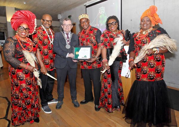 The Mayor of Waterford City &amp; County, Cllr.Seamus Ryan presents IGBO with a Special Recognition Award, included were Dr.Manuda Okeifor, Obianuju and Chinedu Ekedozie, Okechukwu Nwanicwo