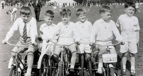 From the Archive: De La Salle 5-a-side in '77, cycle race in '63 and much more in photos from Waterford's past