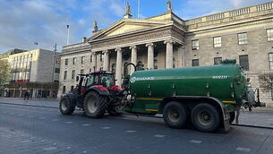 Man (26) jailed for sexually assaulting teen girl while she drank with her friends