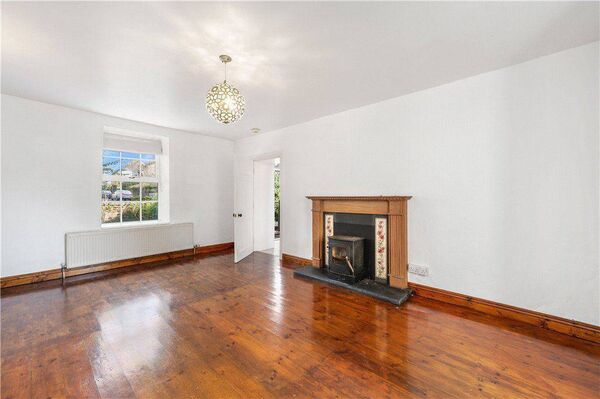 Mountain View, Chapel Place, Lismore, Co. Waterford