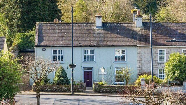 <p>Mountain View, Chapel Place, Lismore, Co. Waterford</p>