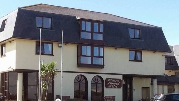 Clonea Strand Hotel. Photo: Google Maps