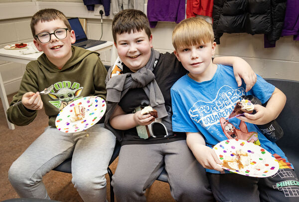  Cameron, Enjy and Snawek, at Outrage Foróige Club's 25th anniversary celebrations.