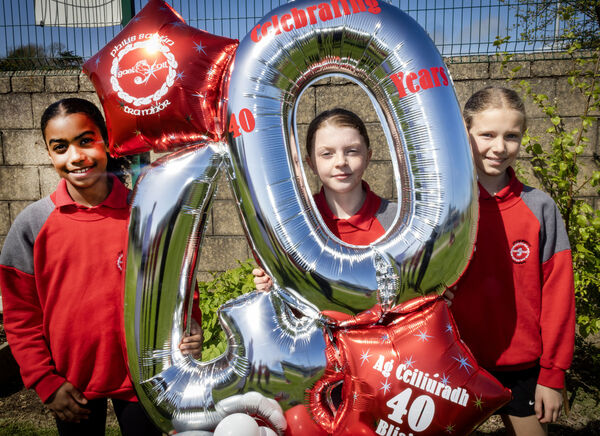  Madison, Beth and Maeve, celebrating Philib Barún 40th anniversary.