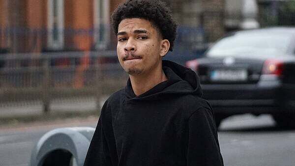 Man (18) accused of guns, crossbow and ammo haul in Dublin