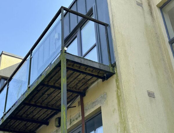 A window pane in the O'Neill's residence fell loose on Friday, March 20. Photo: Alex Cunningham