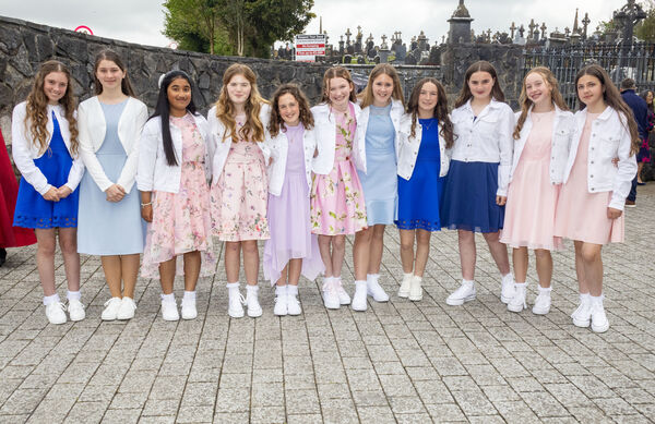  Pupils from St. Mary's NS Ballygunner, who were confirmed by Bishop Alphonsus Cullinan at St. Mary's Church Ballygunner.