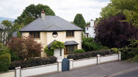 Waterford Property: Private oasis close to Dungarvan town centre