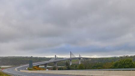 Bridge linking Waterford to New Ross to close
