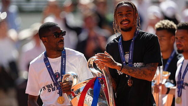 Flavio Cobolli shares in PSG’s Champions League celebrations at Roland Garros