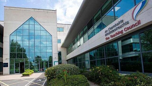 Teacher who falsely accused colleague of viewing explicit images allowed to remain on register