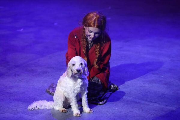 Annie and Sandy Annie and Sandy
