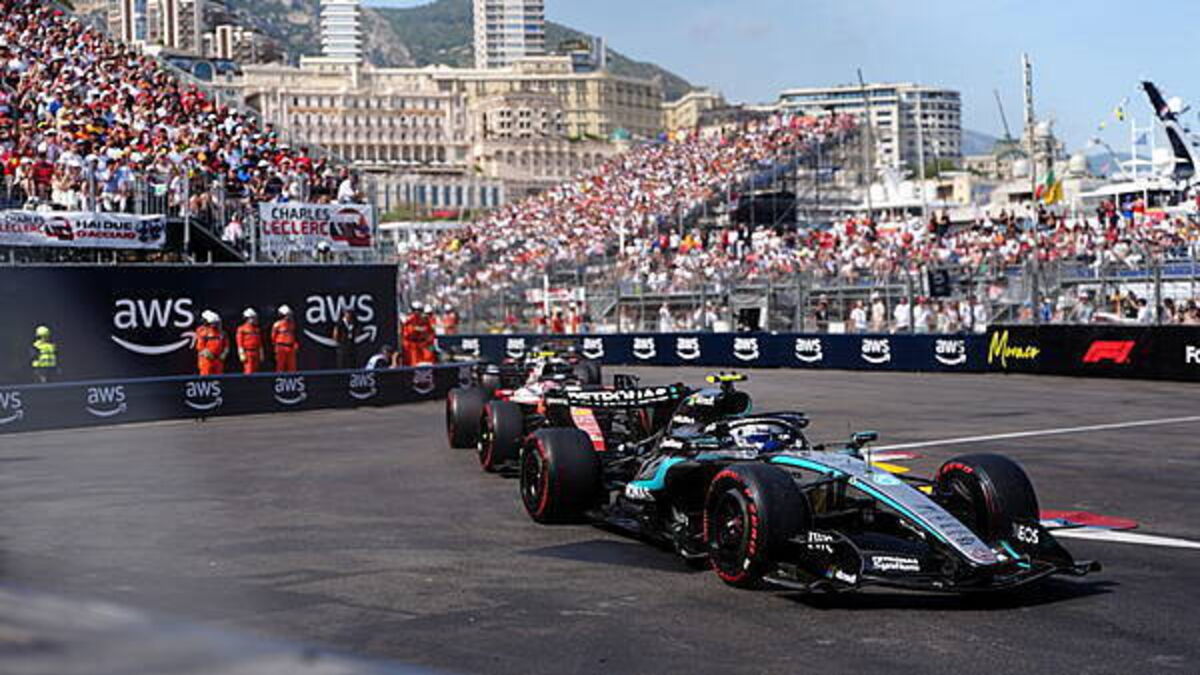 Track issues force red flag in Monaco Grand Prix