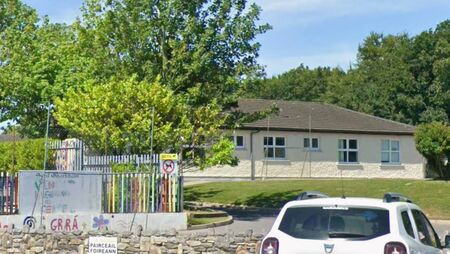 Ministers hold meeting with Scoil Garbhaín over expansion plans fiasco