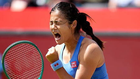 Emma Raducanu reaches last four at Queen’s after straight-sets win