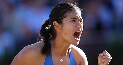 Emma Raducanu storms into Queen’s final after beating Iva Jovic on marathon day