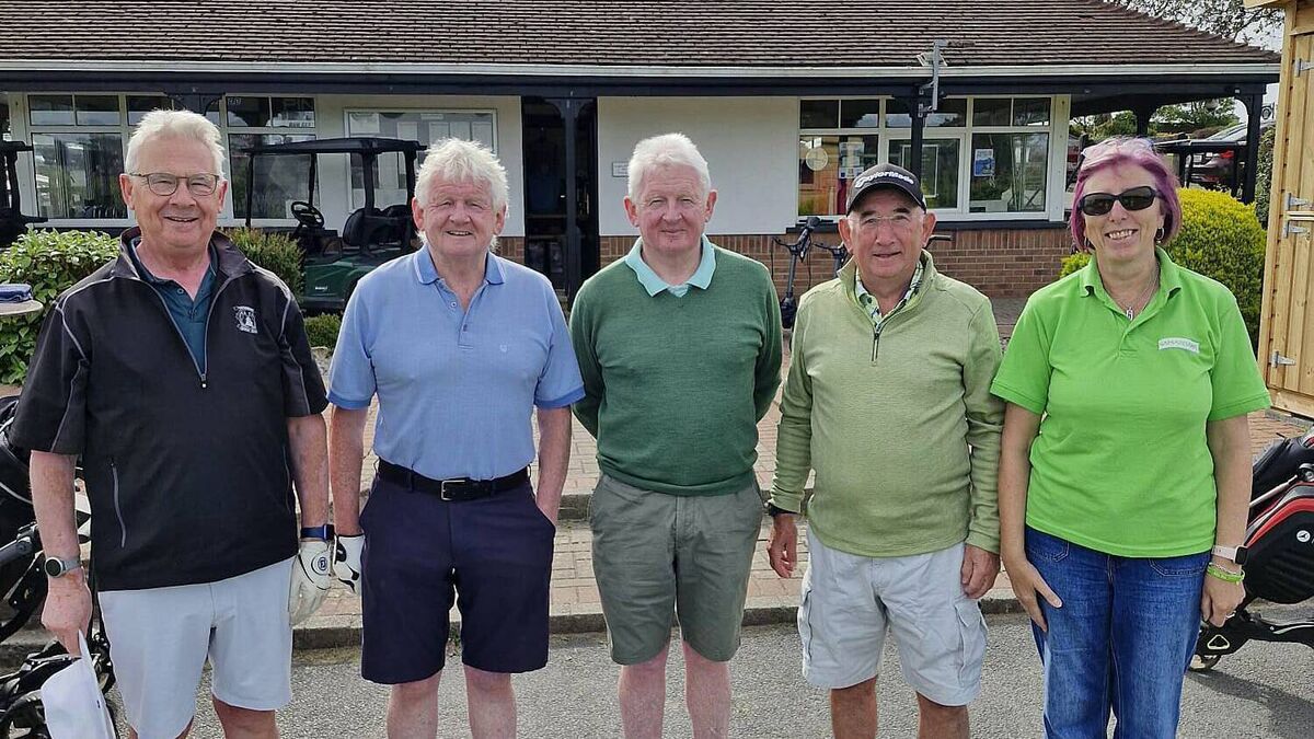 Waterford golf enthusiasts give support to the Samaritans