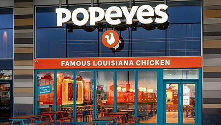 First three customers at Portlaoise Popeyes' opening get free chicken sandwiches for a year