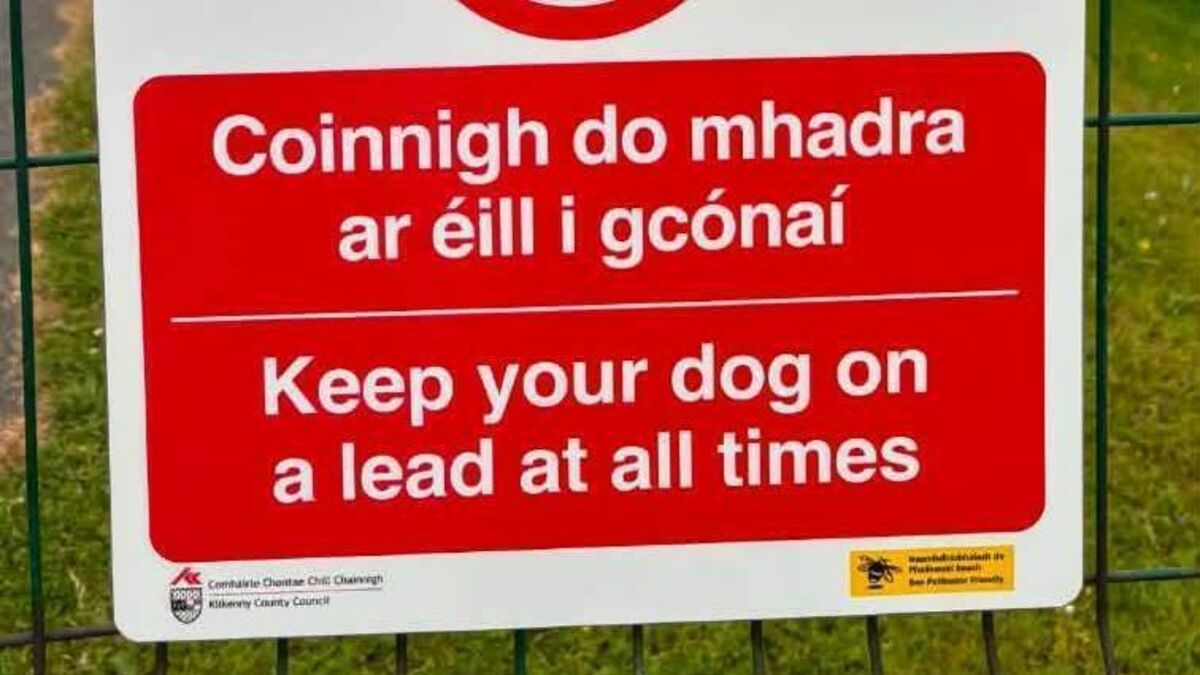 Ferrybank signs hits home for dog-owners